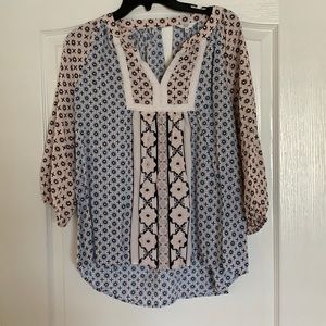 Crown and Ivy peasant style blouse